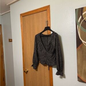 Boohoo Size 8 Multi-Color w/Geometric Print Long Sleeve V-Neck Peplum Blouse